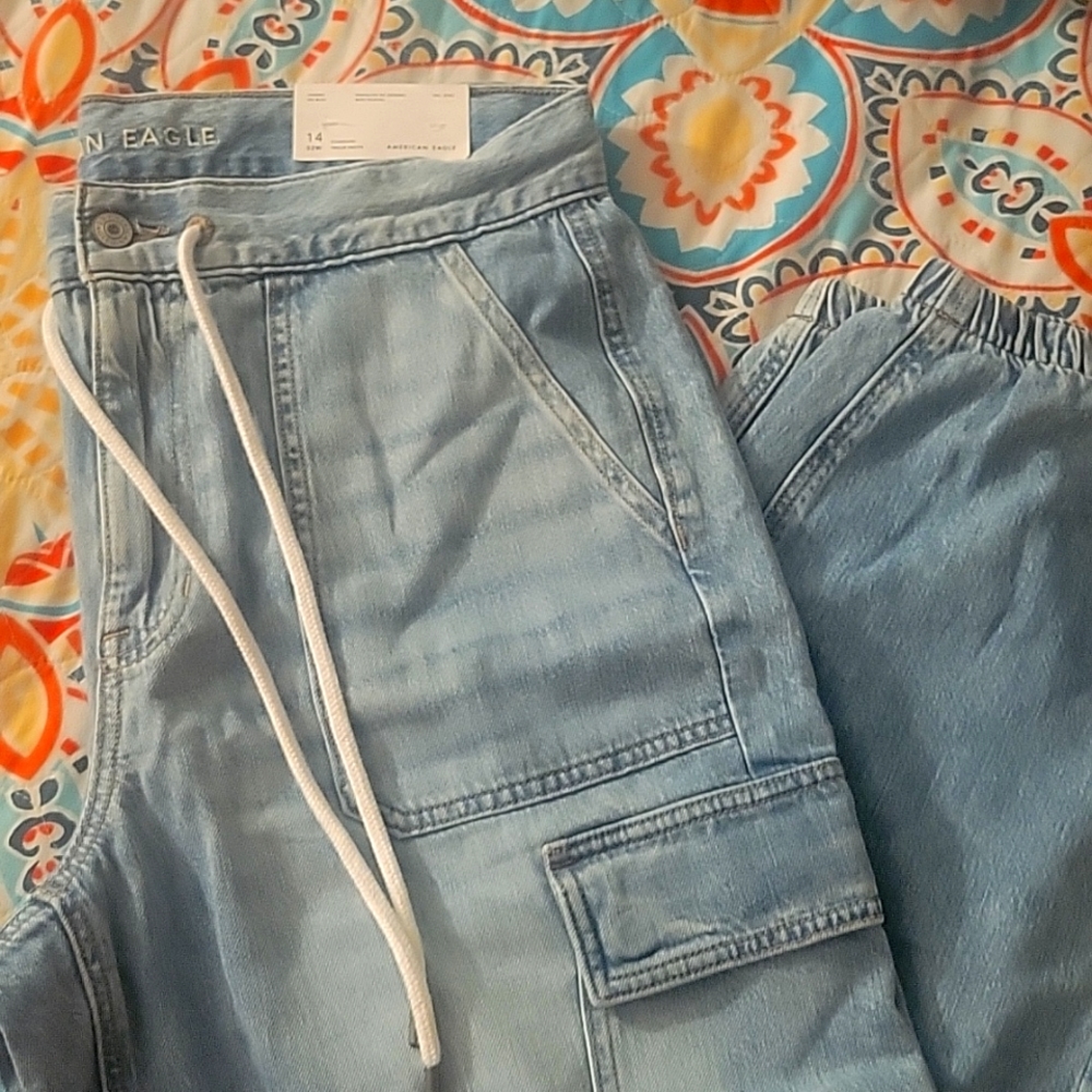 American Eagle Jogger Jeans